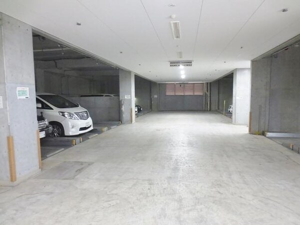 駐車場(★駐車場★)
