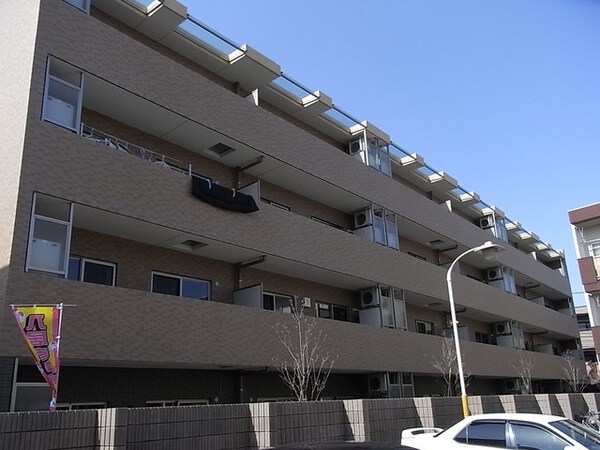 外観(ペット共生型のマンション)