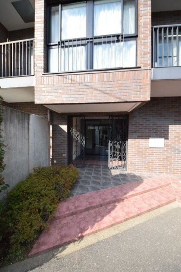 エントランス(☆お問い合わせはお早めに☆)