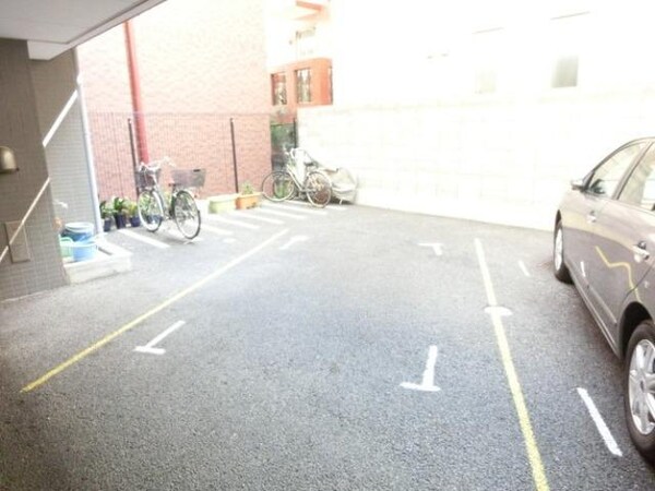 駐車場(★敷地内駐車場★)