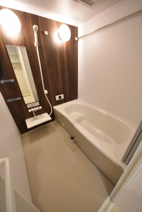 バス／シャワールーム等(★内装・設備★)
