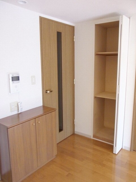 物件内観写真7　(★オートロック対応インターホン★)