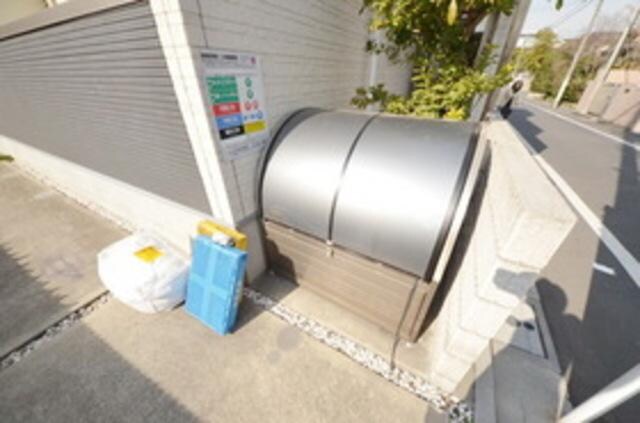 物件内観写真8　(★ゴミ置き場★)