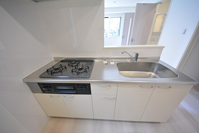 物件内観写真2　(内装)