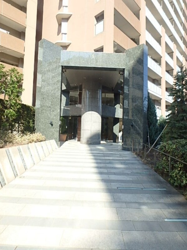 エントランス(エントランス)