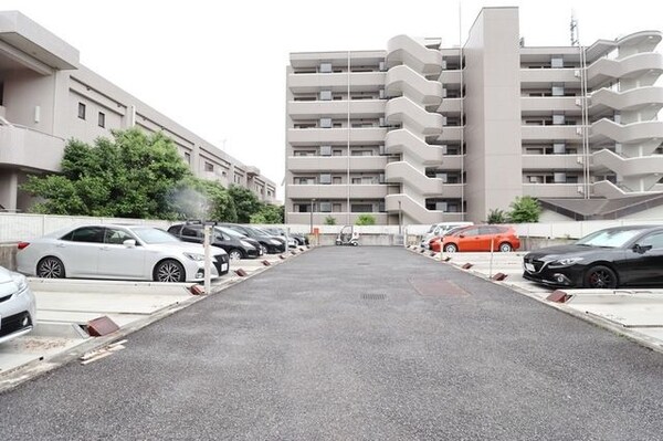 駐車場(★お問い合わせはタウンはウイングまで★)