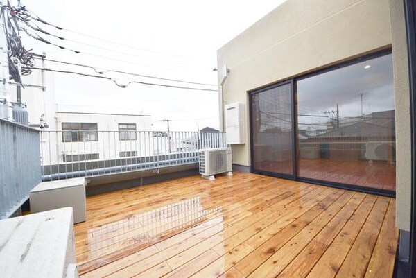 バルコニー(★9.6帖のルーフバルコニーです★)