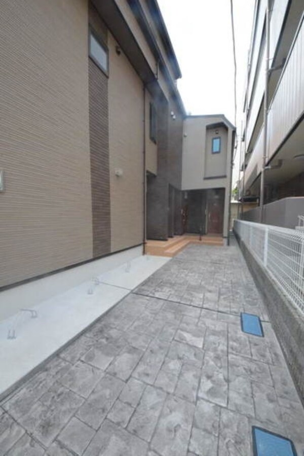 共有部分(駐輪場4台分)