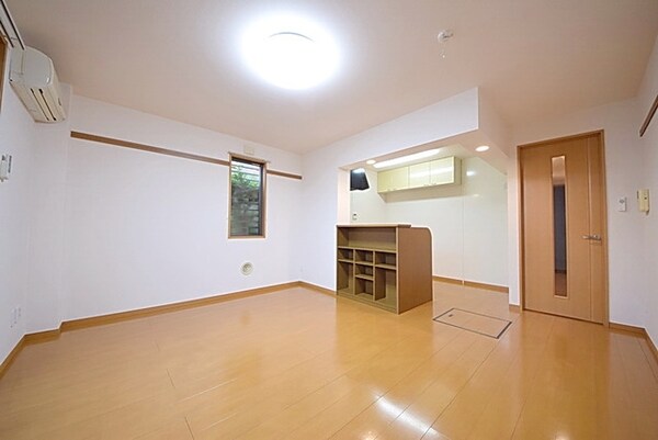 リビング・居室(★ＬＤＫ１３帖★)