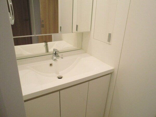 洗面(☆大きな鏡の洗面台☆)