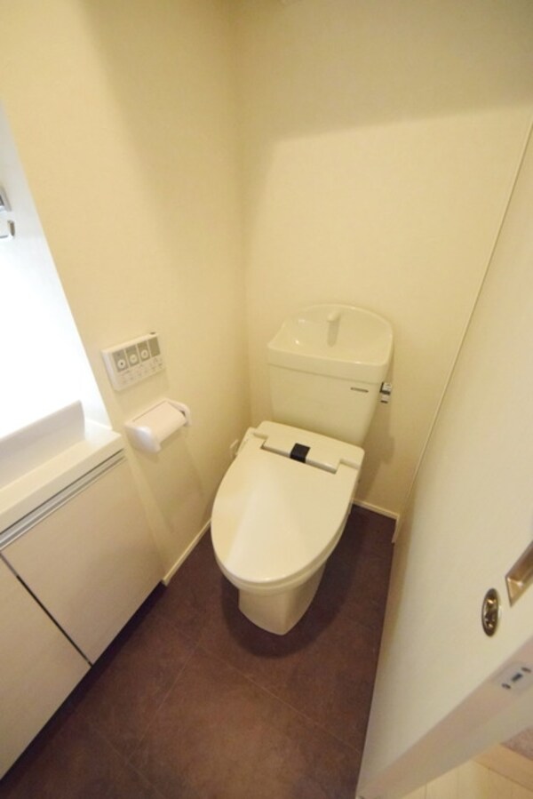 トイレ(トイレ)