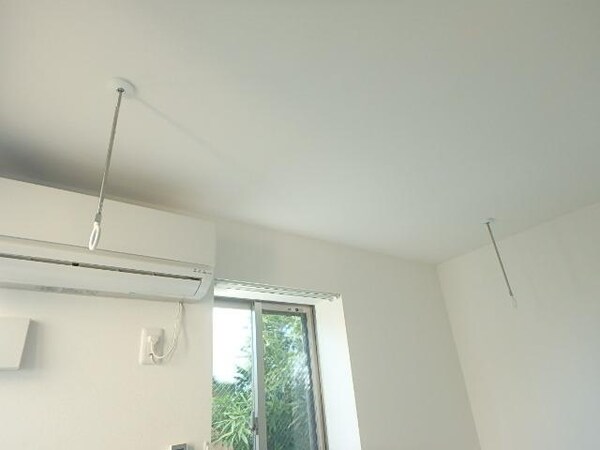 その他(室内物干し)