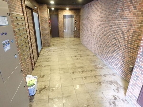 エントランス(エントランス)