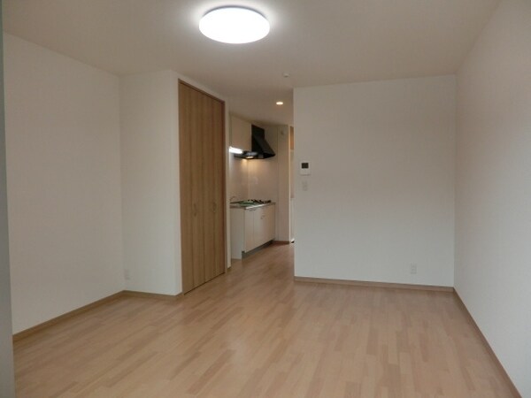 リビング・居室(★明るい洋室7.5帖)