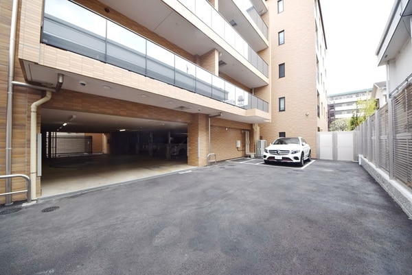 駐車場(★駐車場★)