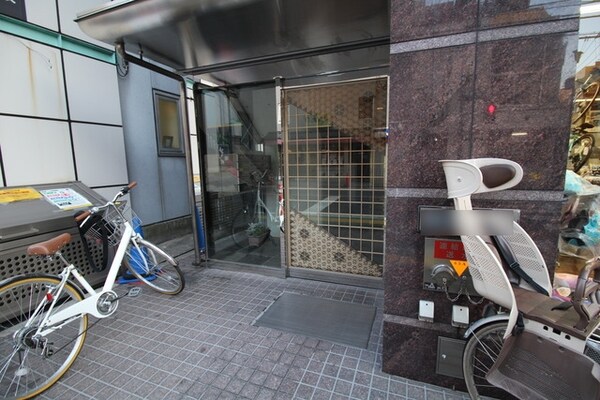 エントランス(★安心のオートロック付エントランスです★)