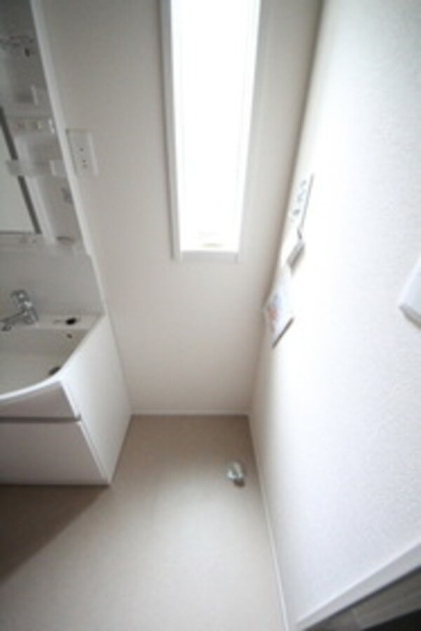 その他(室内洗濯機置場)