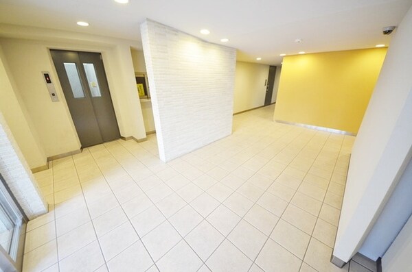 共有部分(オートロック完備です)