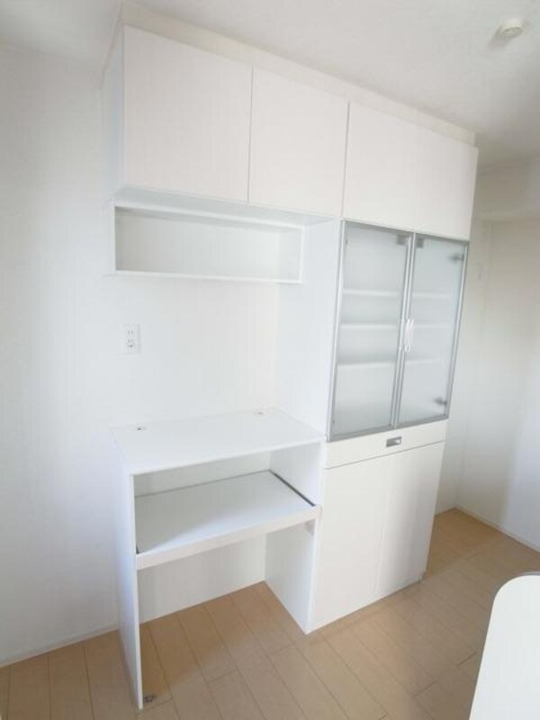 その他(★作り付けの食器棚があります★)