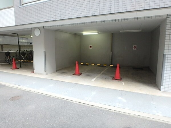 駐車場(駐車場)