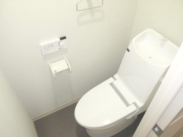 トイレ(★ウォシュレット付き★)