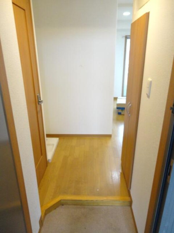 玄関(★シューズＢＯＸ付の玄関です★)