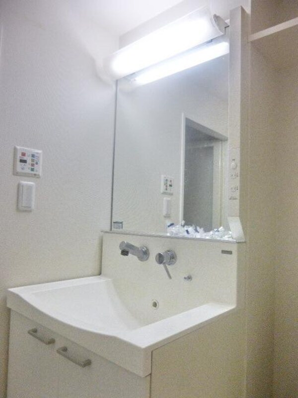 洗面(★独立洗面所で朝の準備に嬉しいです★)