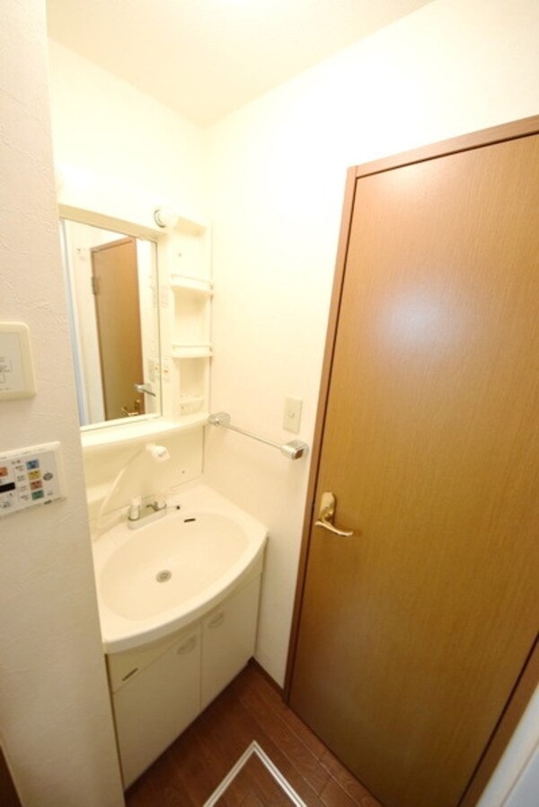 洗面(★忙しい朝の強い味方！シャンプードレッサー★)