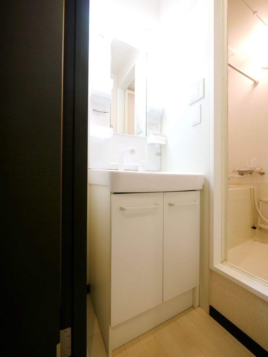 物件内観写真6　(洗面)