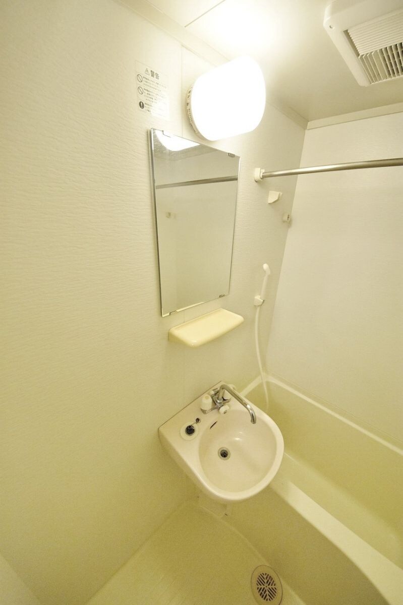 物件内観写真6　(洗面)