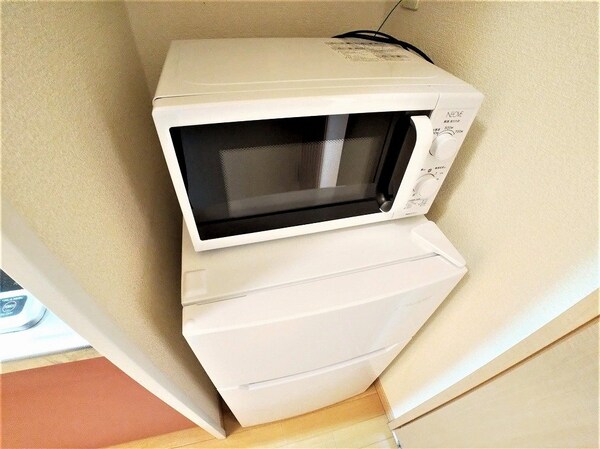 設備(レンジと冷蔵庫)