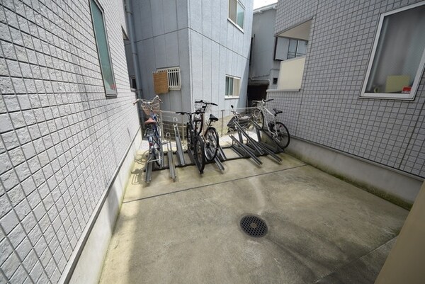 駐車場(駐輪場)