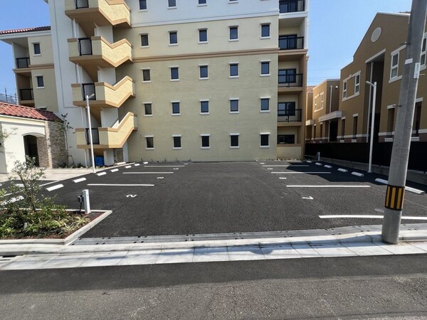 駐車場(駐車場)