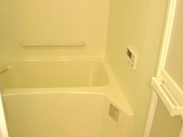 バス／シャワールーム等(浴室（同タイプ）)