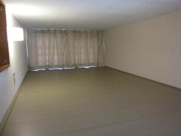 その他室内・内装(★広めのロフト内★)