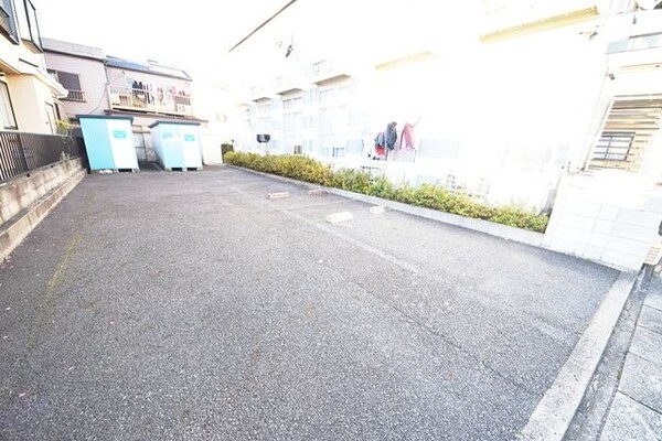 駐車場(駐車場)