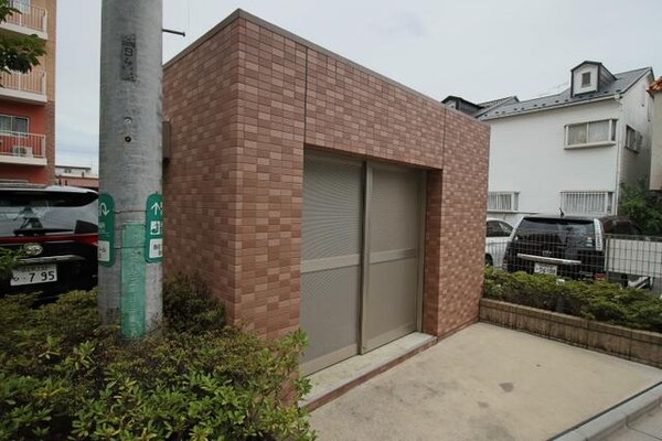 共有部分(ごみ置き場)