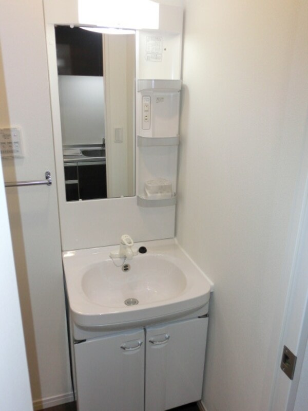 洗面(独立洗面台も完備です)