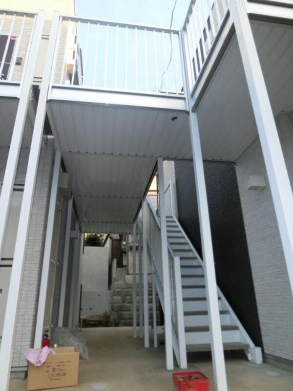 エントランス(敷地内入口部分です)
