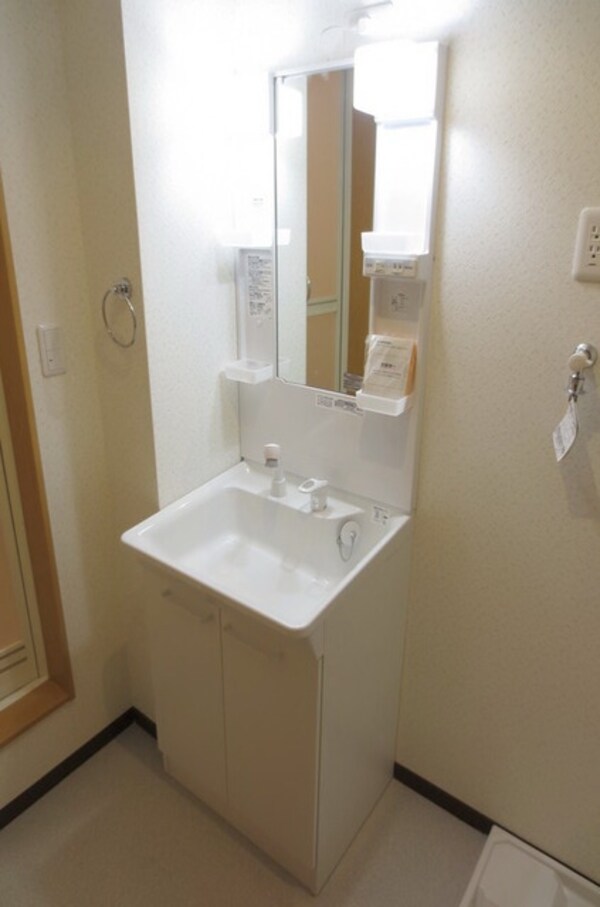 洗面(シャンプードレッサー付き)
