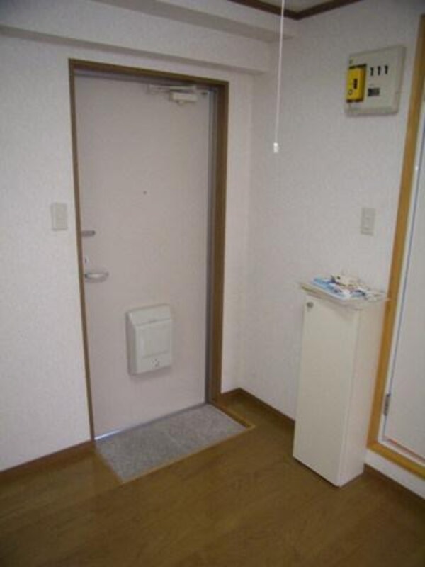 玄関(広めの玄関スペース。)