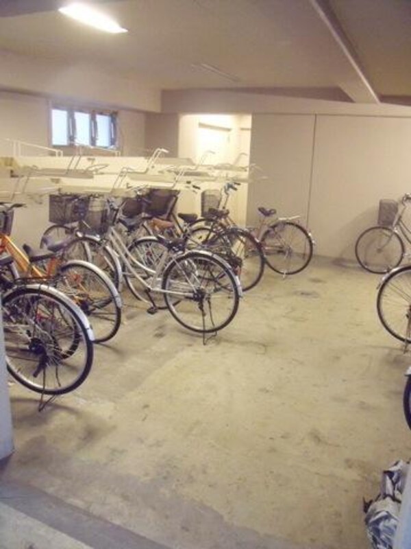 共有部分(敷地内自転車置場)