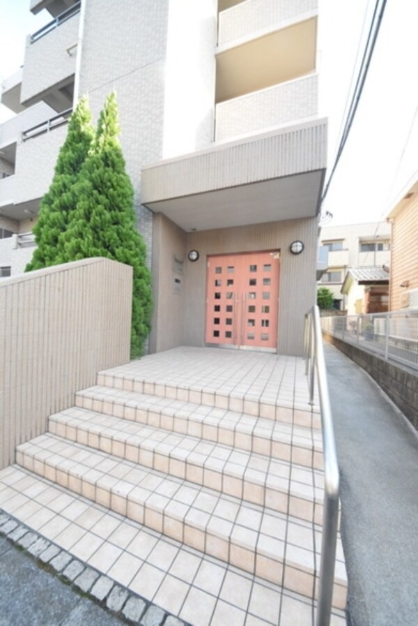 エントランス(エントランス)