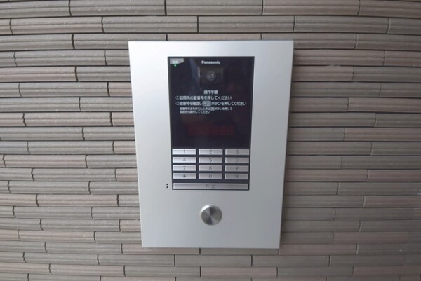 共有部分(オートロック付き)