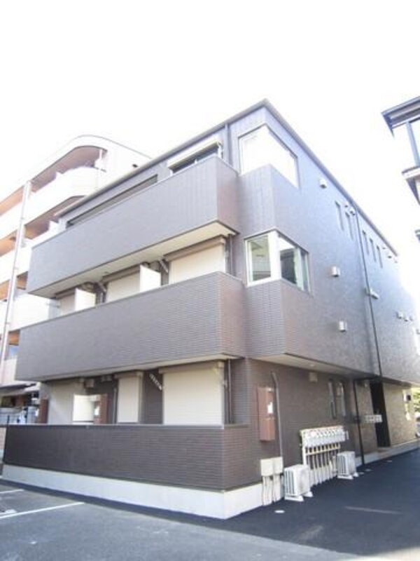 外観(パナホーム施工のオートロックマンションです。)