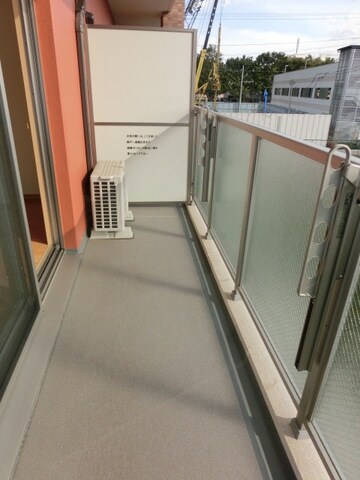 物件内観写真12　(バルコニー完備してます。)