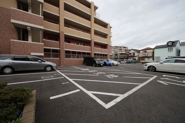 物件内観写真20　(駐車場)