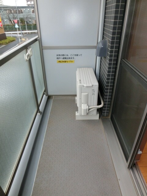 物件内観写真11　(バルコニー完備)