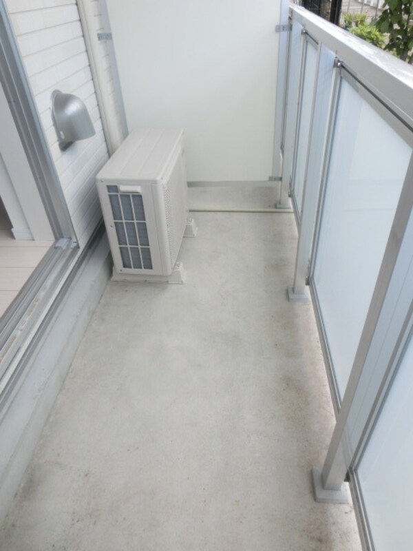 バルコニー(広々としたバルコニーです)