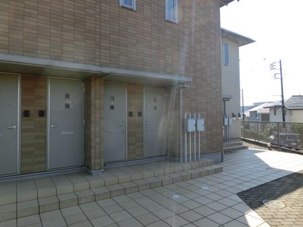 エントランス(内階段タイプ)